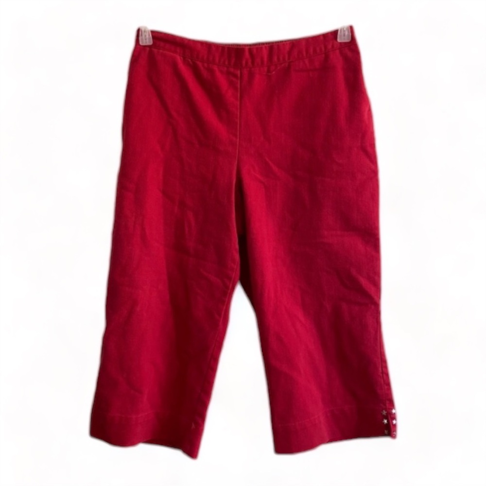 Alfred Dunner Red Capri with Pockets & Star Detail at Calve